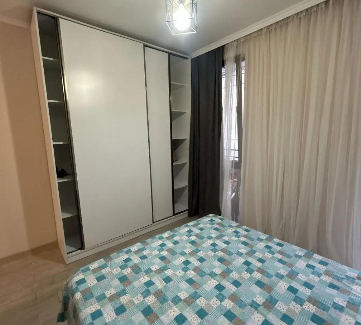 Cozy House Appartment In Batumi